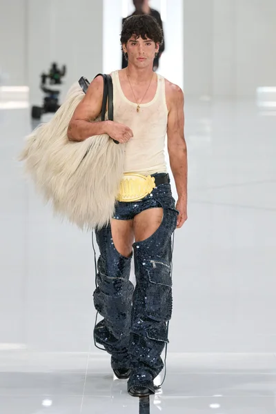 Look 47